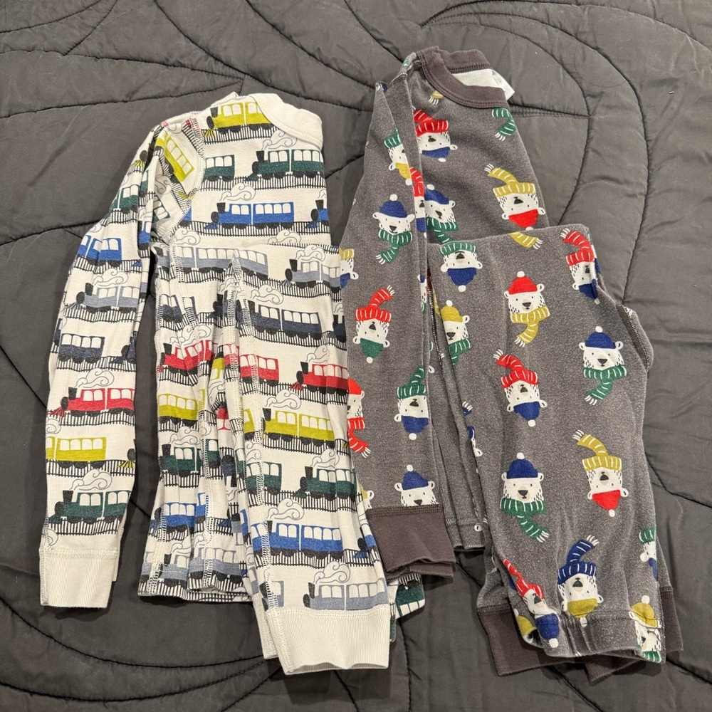 HANNA ANDERSON Kids Train and Snowman Pajama Set. SIZE 6-7.